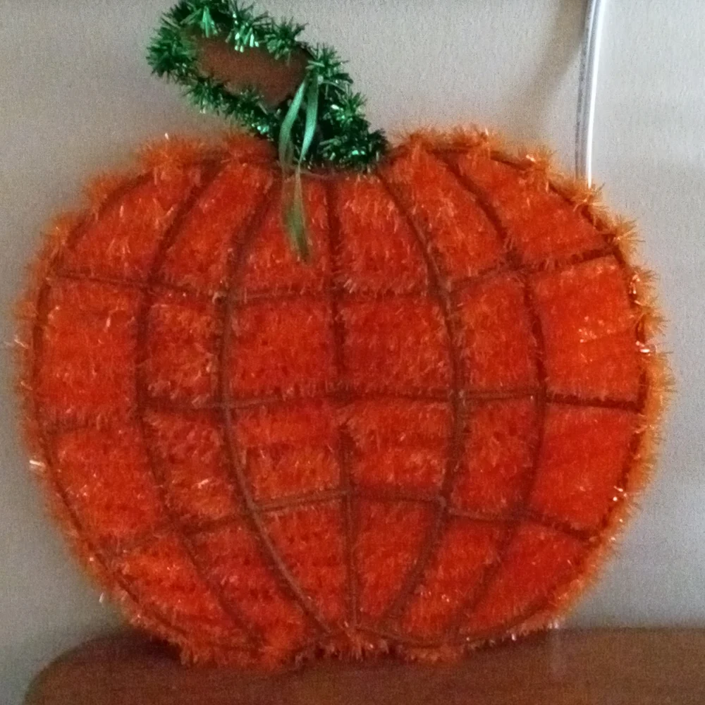 Garland pumpkin